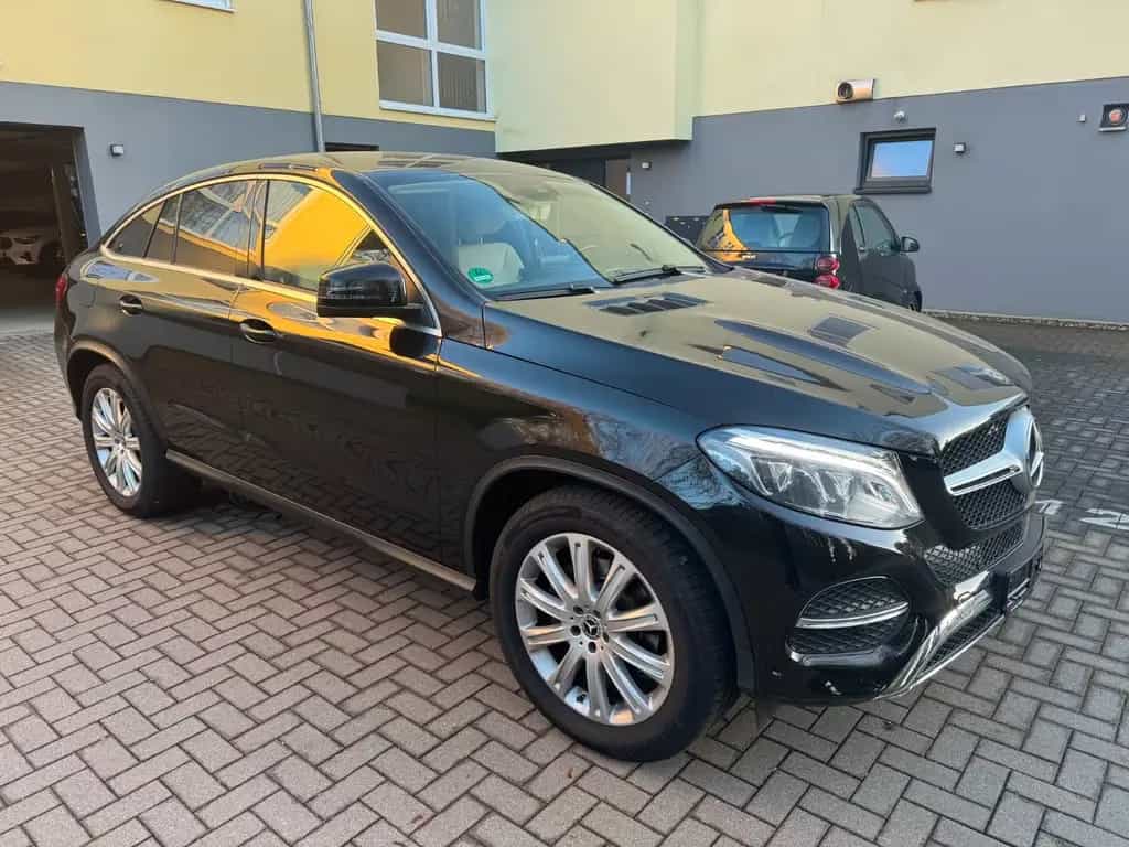 Mercedes-Benz GLE-Class 400 4MATIC - 09/2017-photo-2