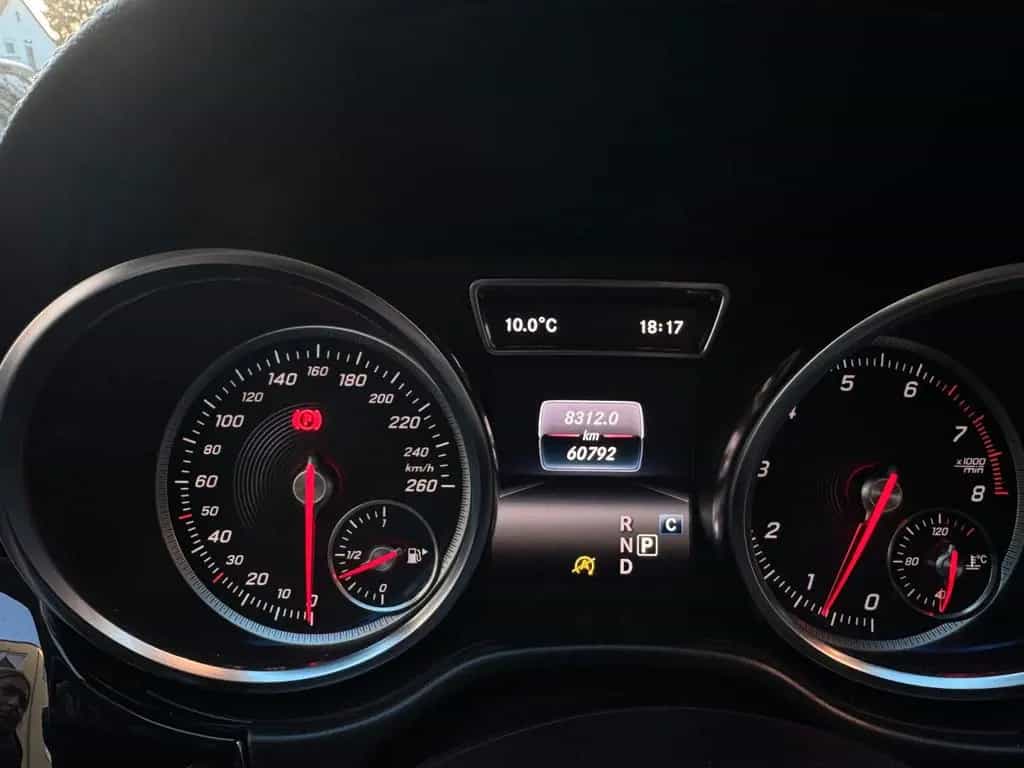 Mercedes-Benz GLE-Class 400 4MATIC - 09/2017-photo-9