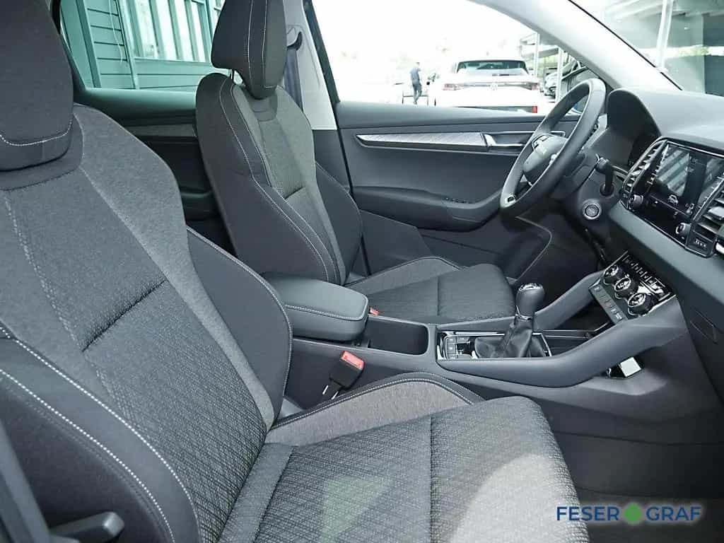 Skoda Karoq 1.5 TSI Selection Alu 17" Smart Link Sitzh 08/2025-photo-4