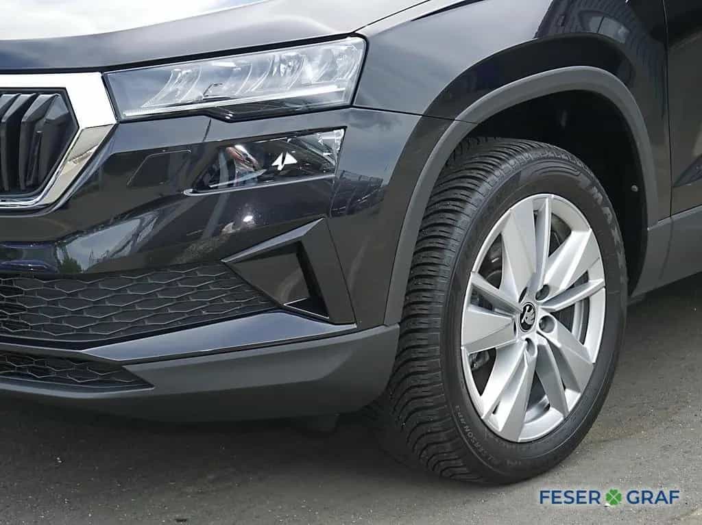 Skoda Karoq 1.5 TSI Selection Alu 17" Smart Link Sitzh 08/2025-photo-8
