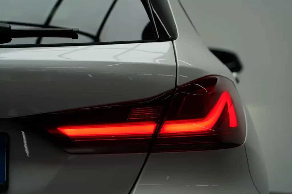 BMW 1 Series 118i M-Sport Lkrd LED *Neues Modell* Scheckheft 10/2019-photo-13