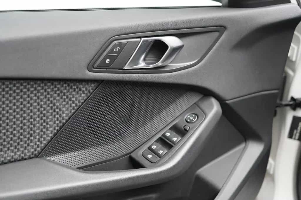 BMW 1 Series 118i M-Sport Lkrd LED *Neues Modell* Scheckheft 10/2019-photo-36