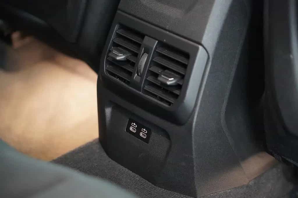 BMW 1 Series 118i M-Sport Lkrd LED *Neues Modell* Scheckheft 10/2019-photo-38