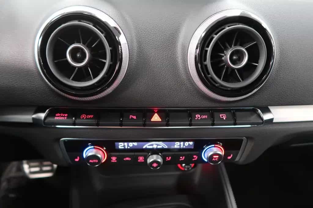 Audi S3 Sportback 2.0 TFSI quattro*Carplay*Led*Pdc* 03/2015-photo-21