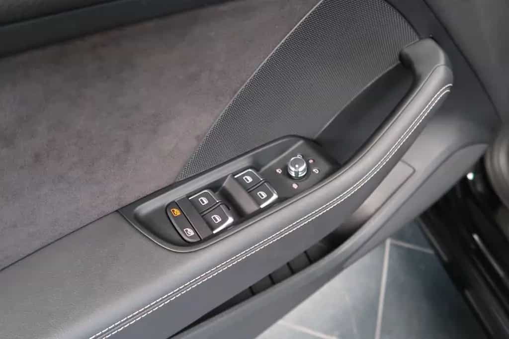 Audi S3 Sportback 2.0 TFSI quattro*Carplay*Led*Pdc* 03/2015-photo-9