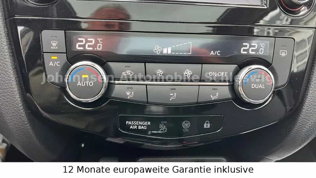 Nissan Qashqai N-Connecta 360°,Klima,Navi,LED,Kamera 06/2018-photo-17