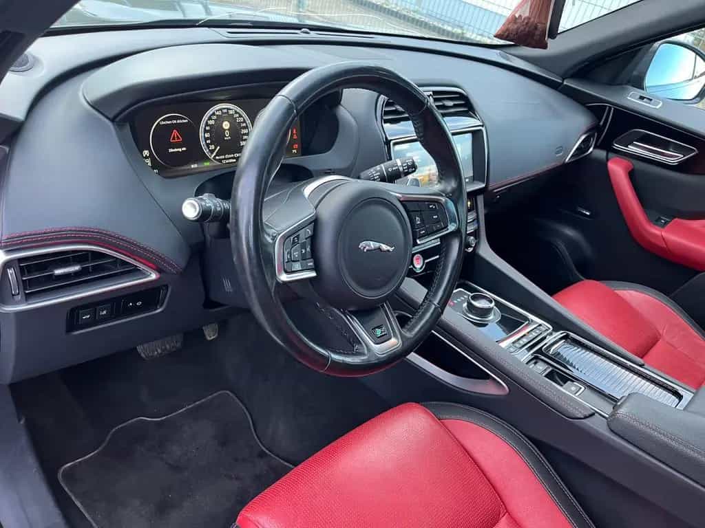 Jaguar F-Pace R-Sport AWD/Leder/Pano/Cam/Navi/Ahk/Xenon 05/2018-photo-6