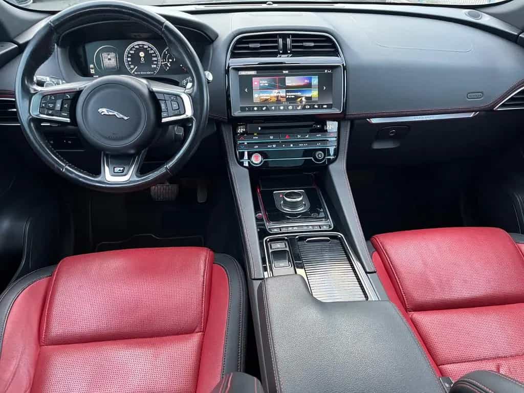 Jaguar F-Pace R-Sport AWD/Leder/Pano/Cam/Navi/Ahk/Xenon 05/2018-photo-7