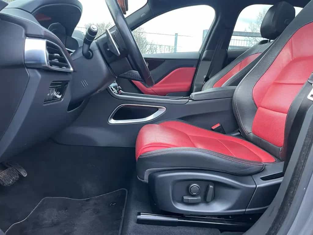 Jaguar F-Pace R-Sport AWD/Leder/Pano/Cam/Navi/Ahk/Xenon 05/2018-photo-9