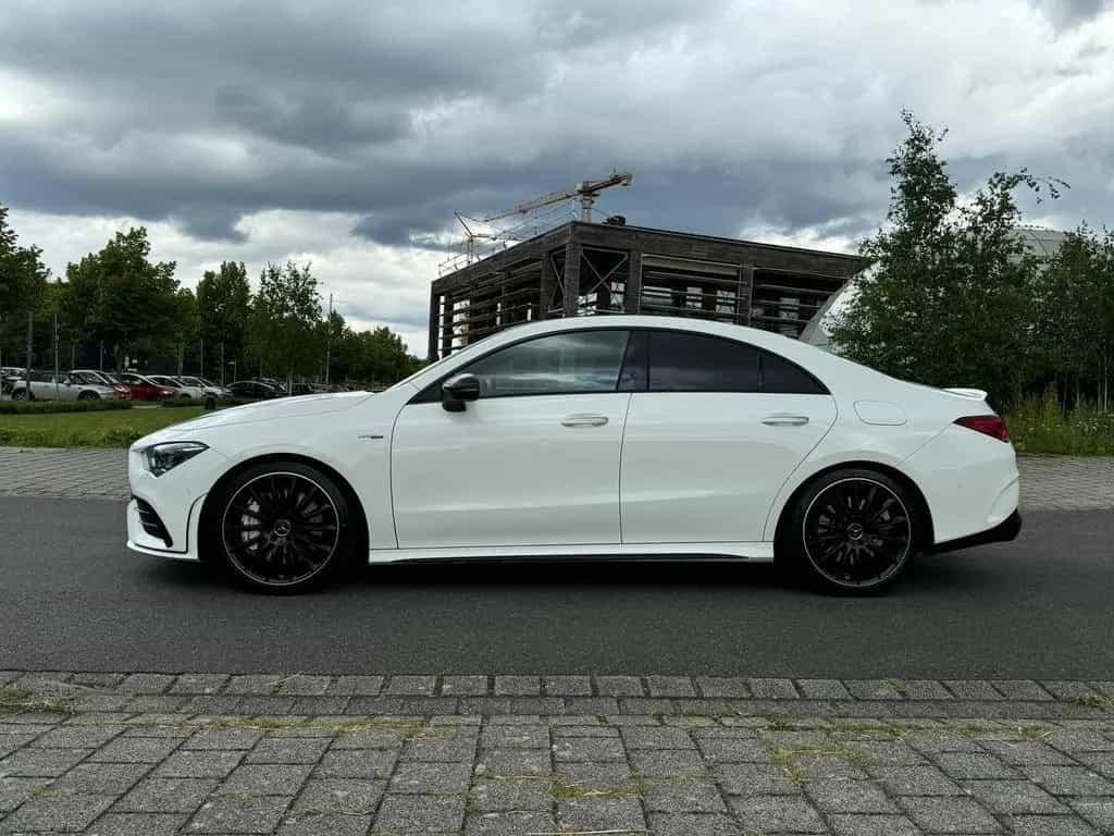 Mercedes-Benz CLA-Class 35 AMG Mercedes-AMG CLA 35 4MATIC DCT 09/2021-photo-1