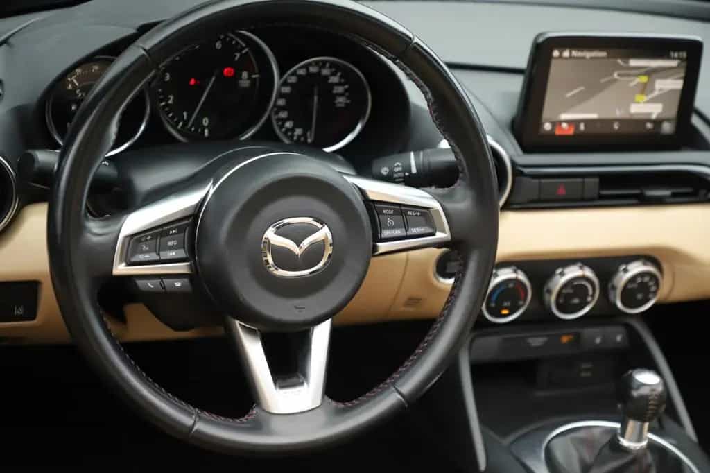 Mazda MX-5 1.5 SKYACTIV-G 131 AL Sakura-Line 09/2018-photo-16