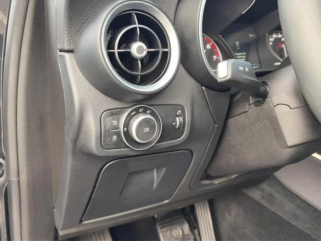 Alfa Romeo Stelvio Super Q4*Bi-Xenon*Leder*Sound Theatre 02/2019-photo-16
