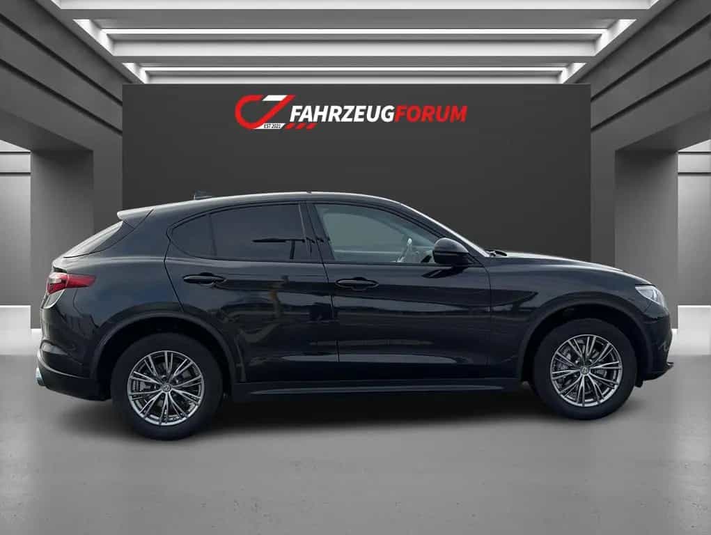 Alfa Romeo Stelvio Super Q4*Bi-Xenon*Leder*Sound Theatre 02/2019-photo-23