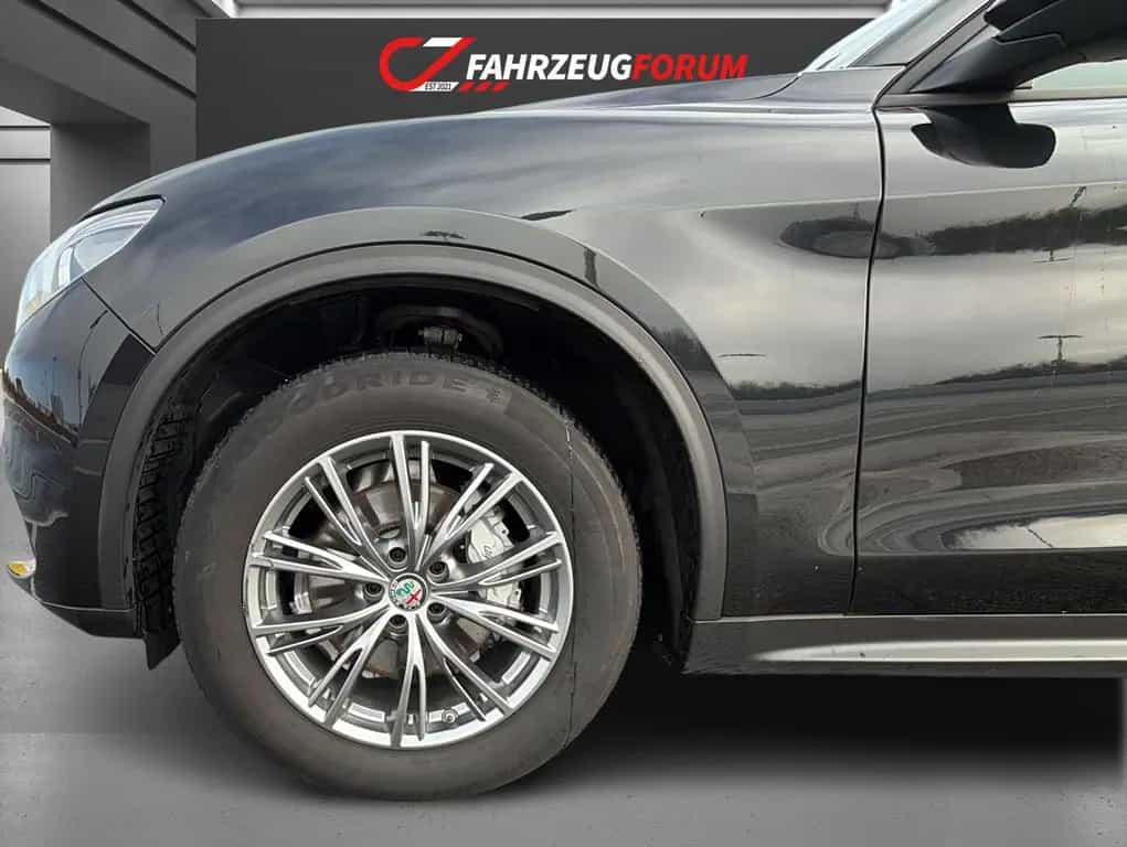 Alfa Romeo Stelvio Super Q4*Bi-Xenon*Leder*Sound Theatre 02/2019-photo-26