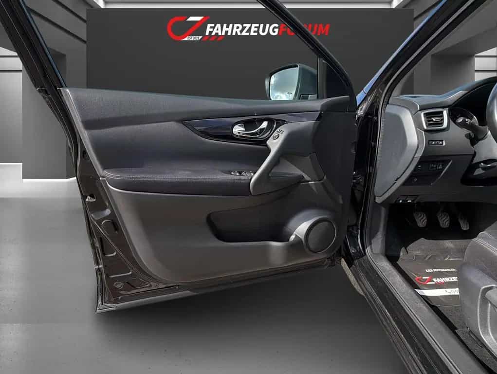 Nissan Qashqai N-Connecta 4x4*Tempomat*Rückfahrkam. 10/2020-photo-16