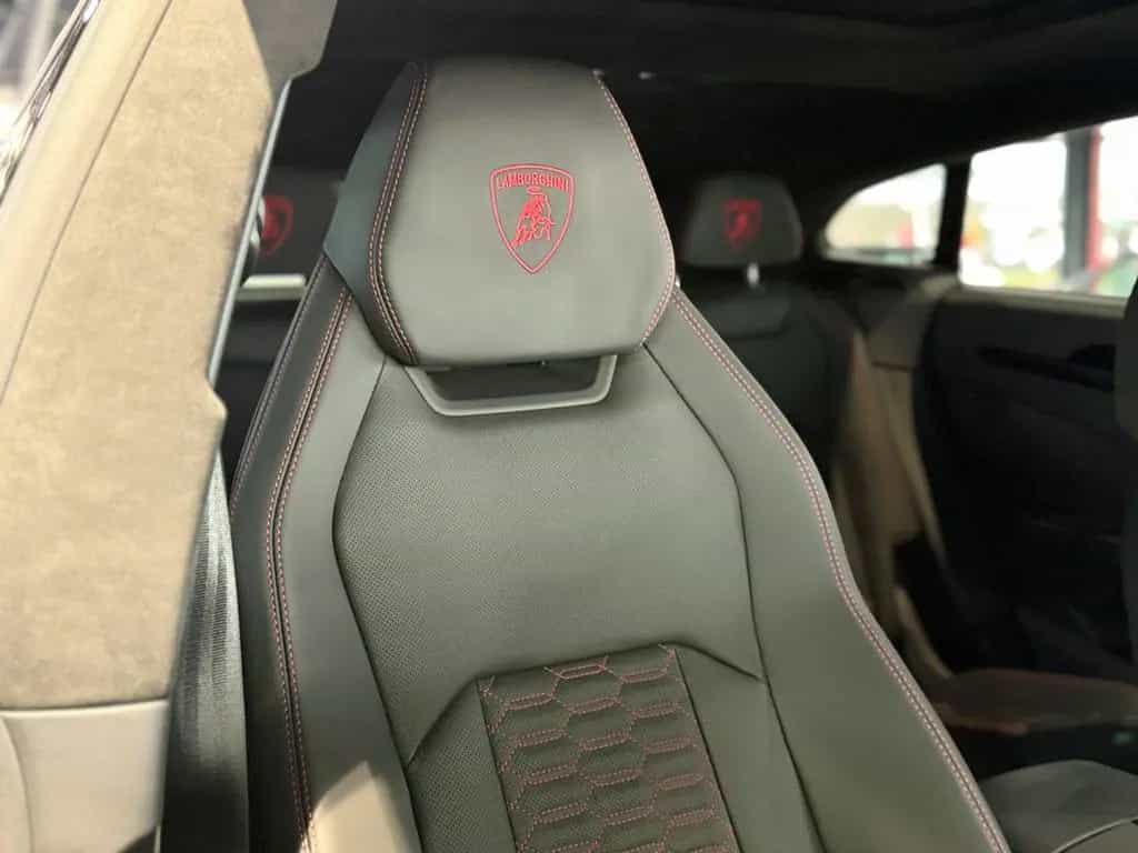 Lamborghini Urus S*PANO*B&O*KERAMIK*23Zoll 01/2025-photo-10