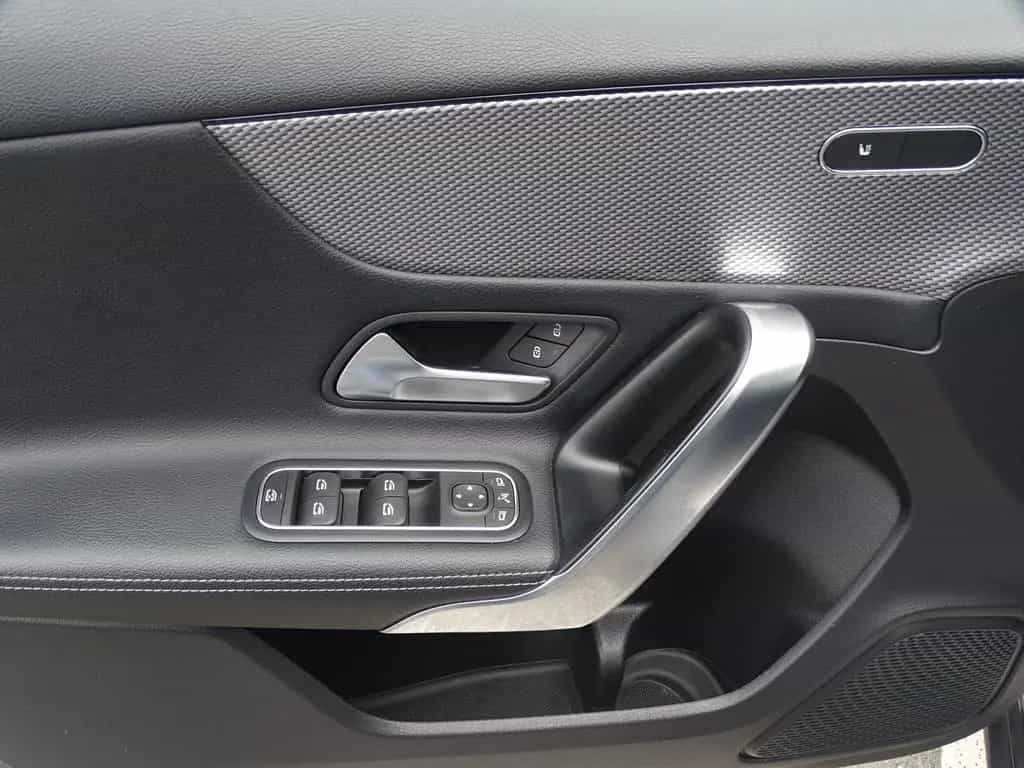 Mercedes-Benz A-Class 180 PROGRESSIVE*NAVI*MBUX*LED*SHZG*TEL*TEMPO* 04/2019-photo-10