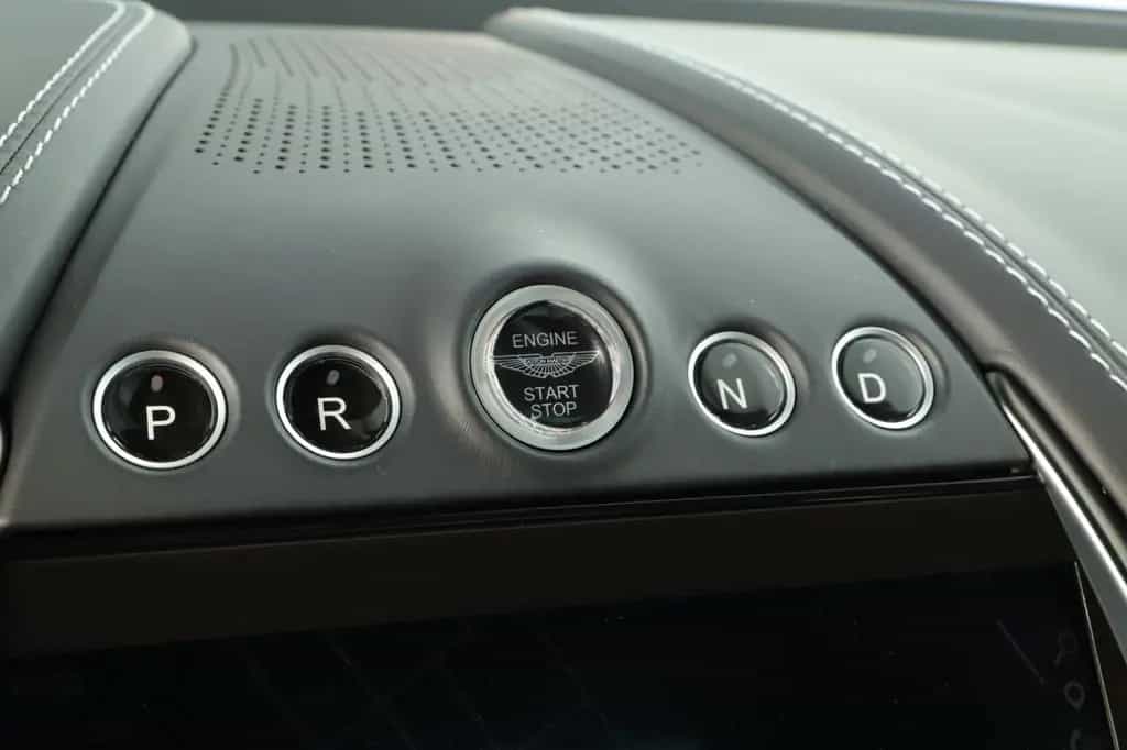 Aston Martin DBX V8 707 1.Hand GARANTIE-AM 03/2023-photo-16