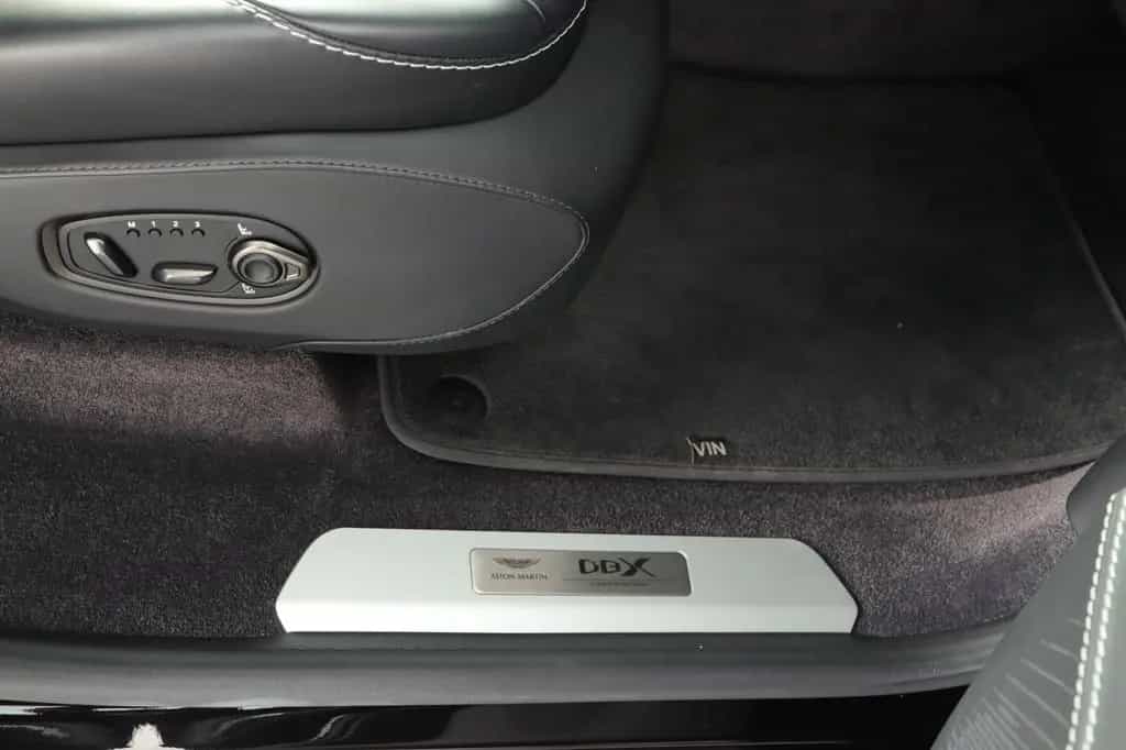 Aston Martin DBX V8 707 1.Hand GARANTIE-AM 03/2023-photo-26