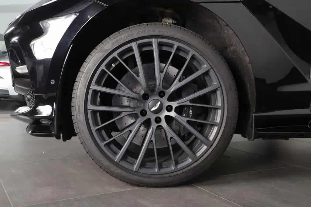Aston Martin DBX V8 707 1.Hand GARANTIE-AM 03/2023-photo-3