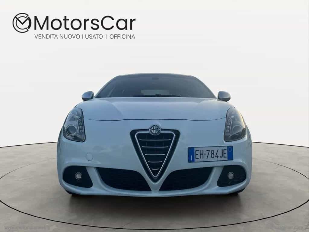 Alfa Romeo Giulietta ROMEO Giulietta 2.0 JTDm-2 140 CV Distincti 02/2011-photo-1