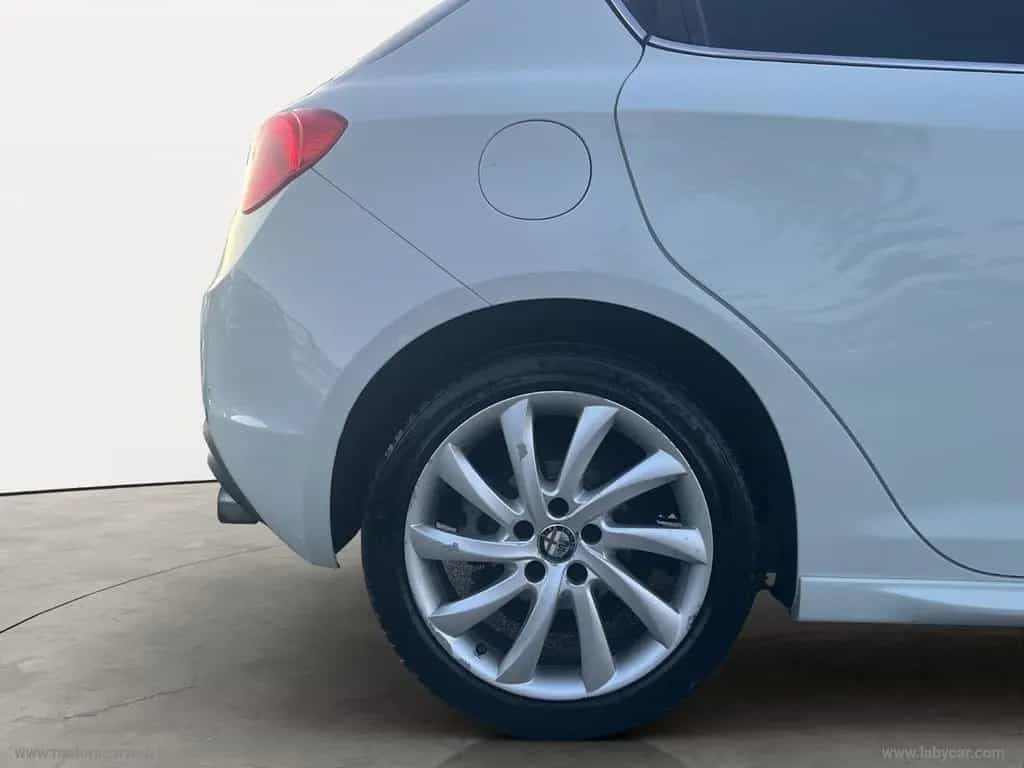 Alfa Romeo Giulietta ROMEO Giulietta 2.0 JTDm-2 140 CV Distincti 02/2011-photo-13