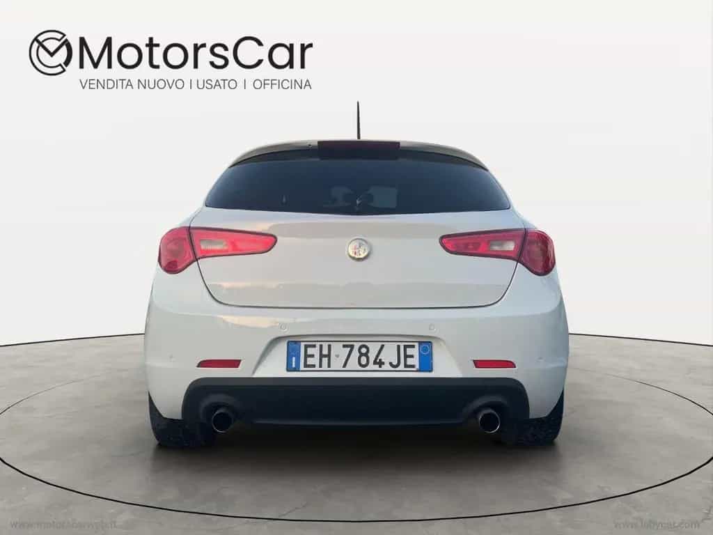 Alfa Romeo Giulietta ROMEO Giulietta 2.0 JTDm-2 140 CV Distincti 02/2011-photo-5