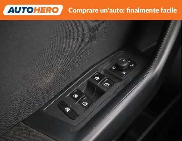 Other Other VOLKSWAGEN T-Roc 1.0 TSI Life 03/2023-photo-12