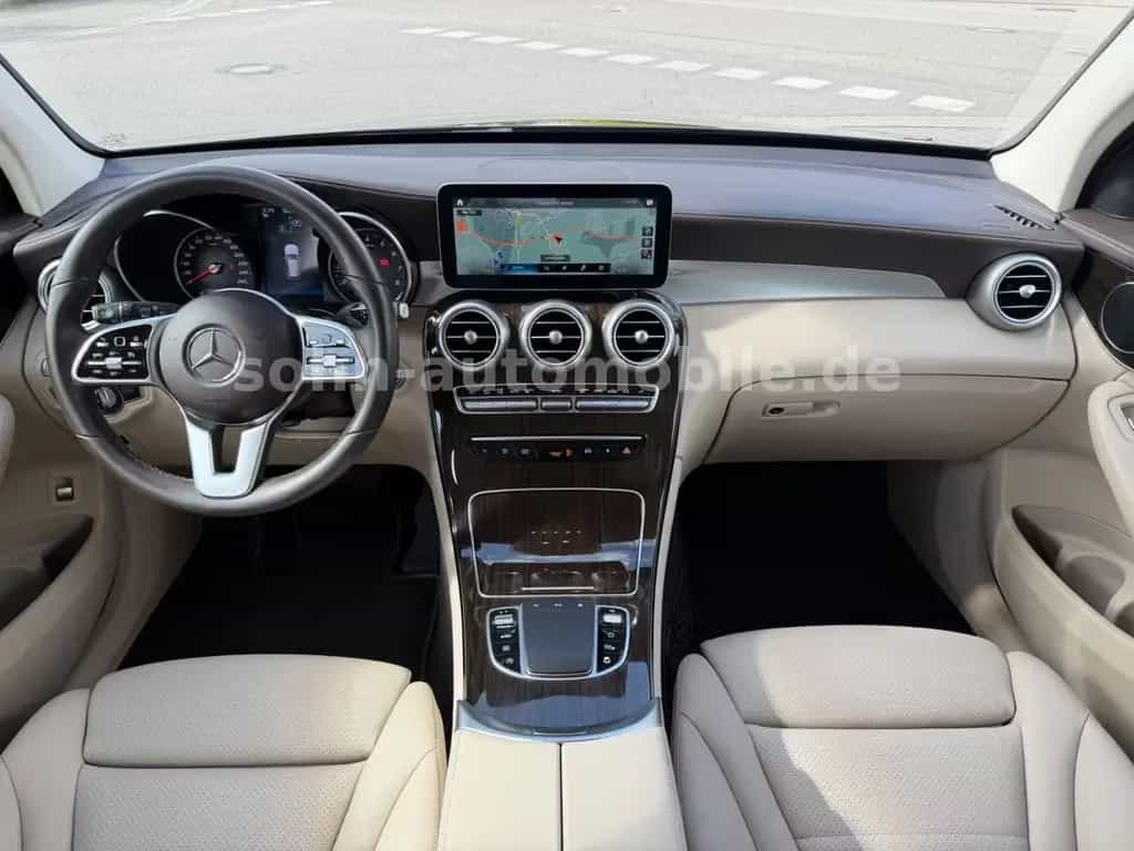 Mercedes-Benz GLC-Class 300 4M AMG-Line+MANUFAKTUR/1.Hand/Multib/RFK 03/2020-photo-14
