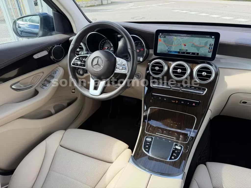 Mercedes-Benz GLC-Class 300 4M AMG-Line+MANUFAKTUR/1.Hand/Multib/RFK 03/2020-photo-15