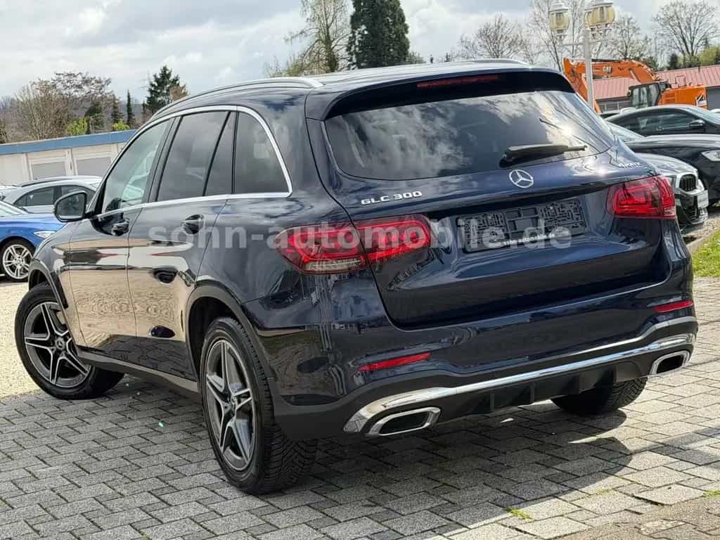 Mercedes-Benz GLC-Class 300 4M AMG-Line+MANUFAKTUR/1.Hand/Multib/RFK 03/2020-photo-2