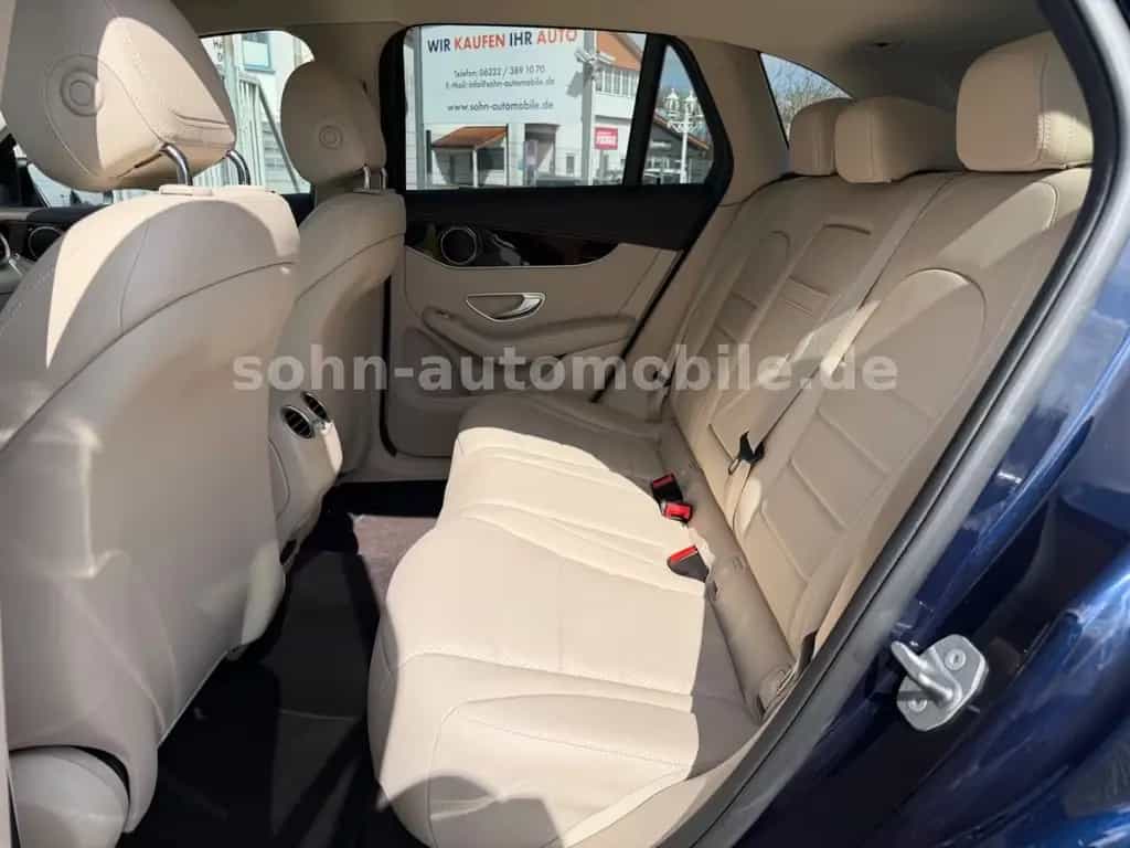 Mercedes-Benz GLC-Class 300 4M AMG-Line+MANUFAKTUR/1.Hand/Multib/RFK 03/2020-photo-21