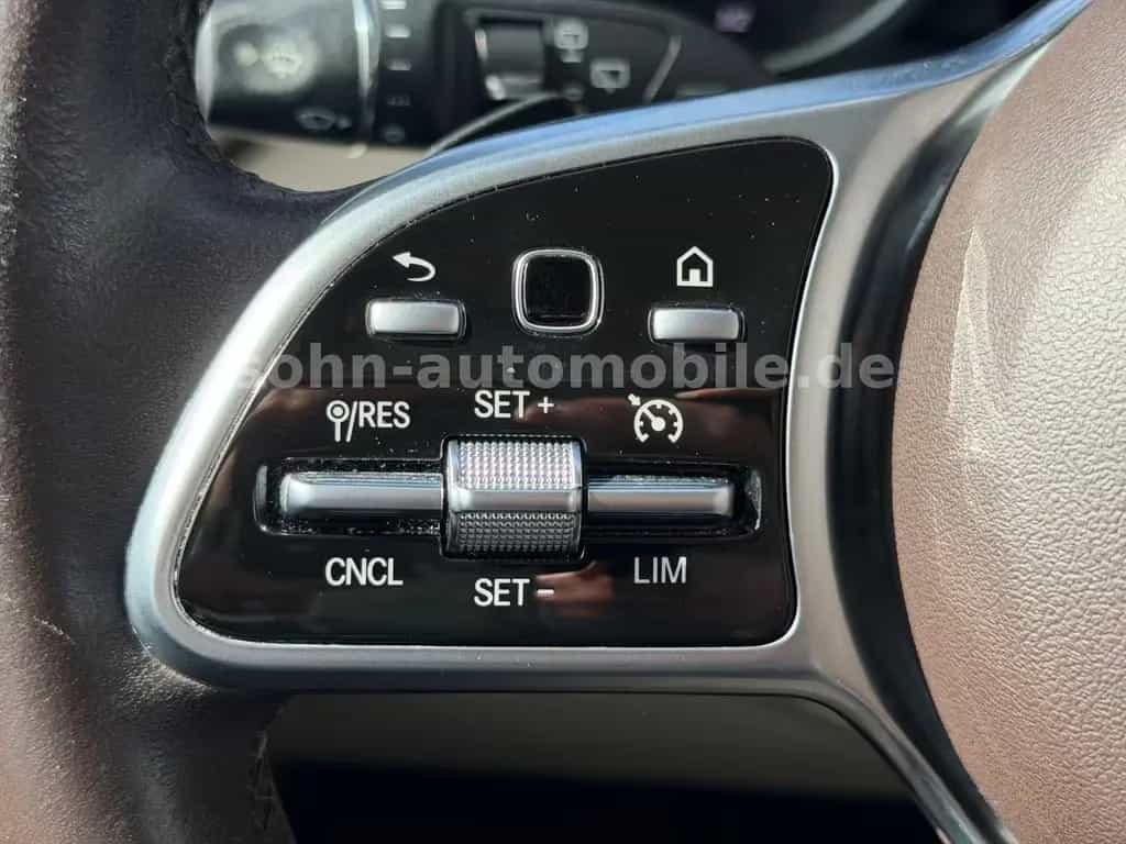 Mercedes-Benz GLC-Class 300 4M AMG-Line+MANUFAKTUR/1.Hand/Multib/RFK 03/2020-photo-42