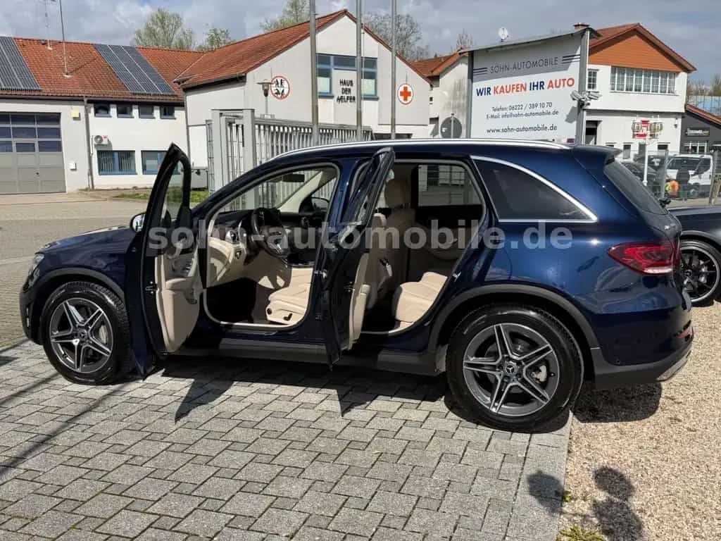Mercedes-Benz GLC-Class 300 4M AMG-Line+MANUFAKTUR/1.Hand/Multib/RFK 03/2020-photo-9