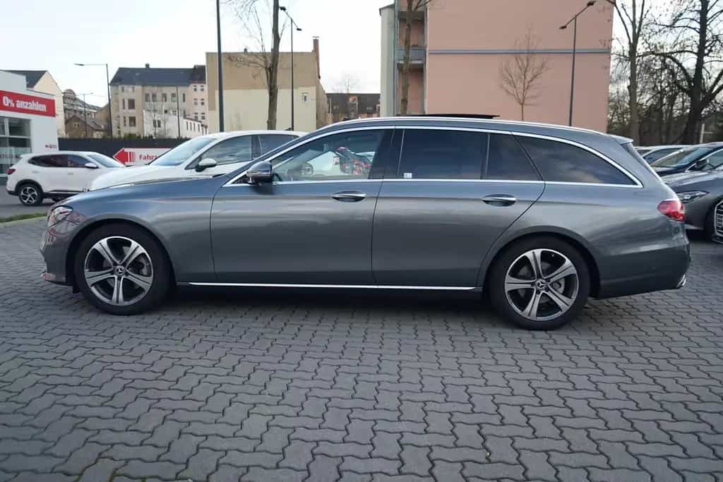 Mercedes-Benz E-Class T-Modell Avantgarde LED Navi 360° Panorama 03/2017-photo-2