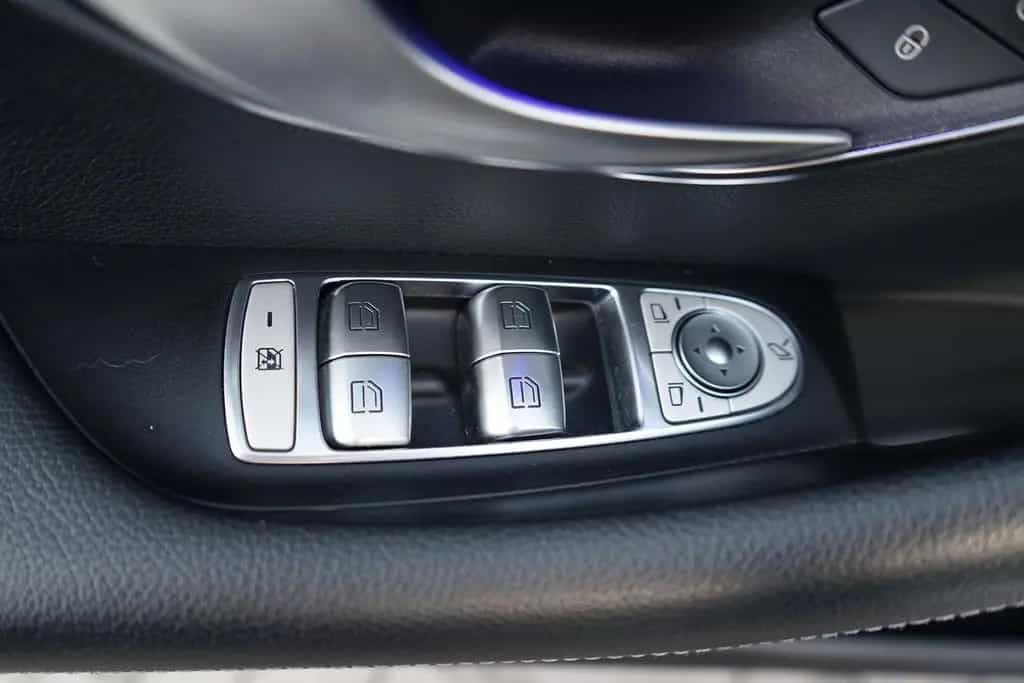 Mercedes-Benz E-Class T-Modell Avantgarde LED Navi 360° Panorama 03/2017-photo-26