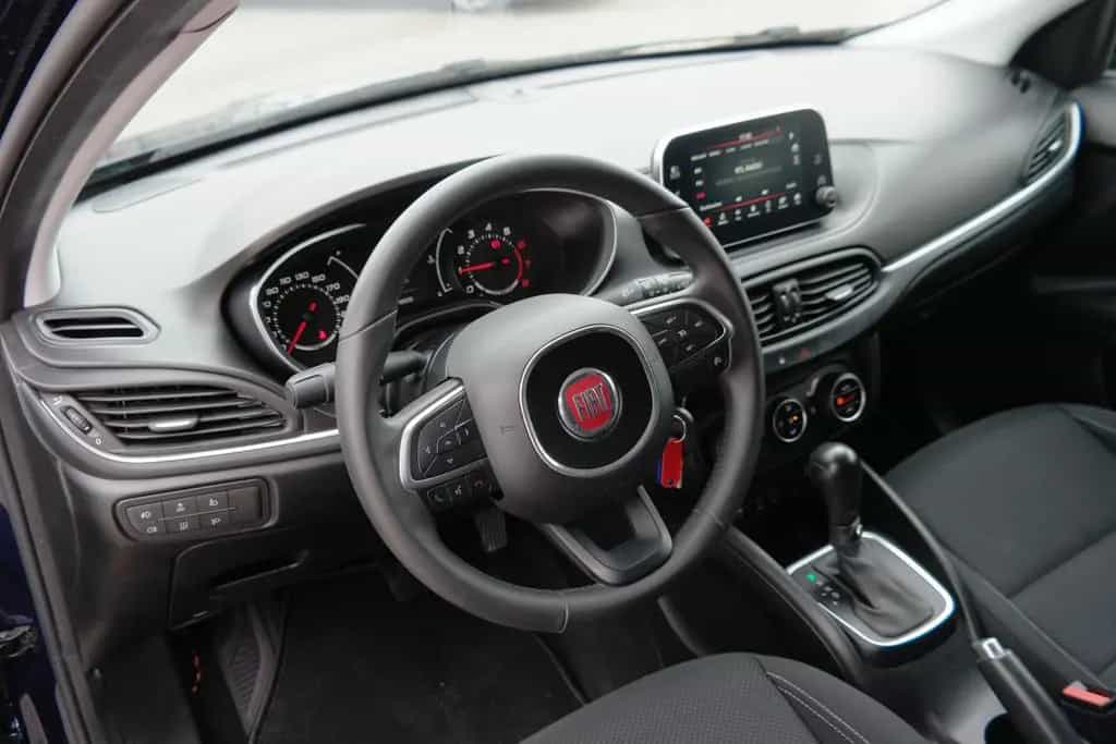 Fiat Tipo Kombi 1.6 E-torQ Lounge Navi Sitzheizung 04/2017-photo-10