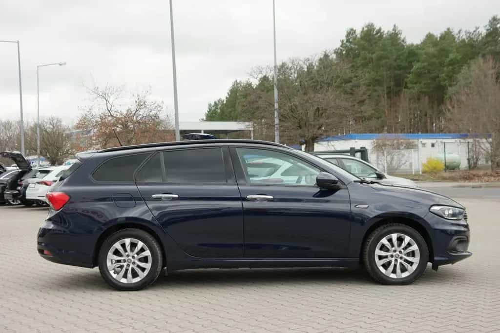 Fiat Tipo Kombi 1.6 E-torQ Lounge Navi Sitzheizung 04/2017-photo-6
