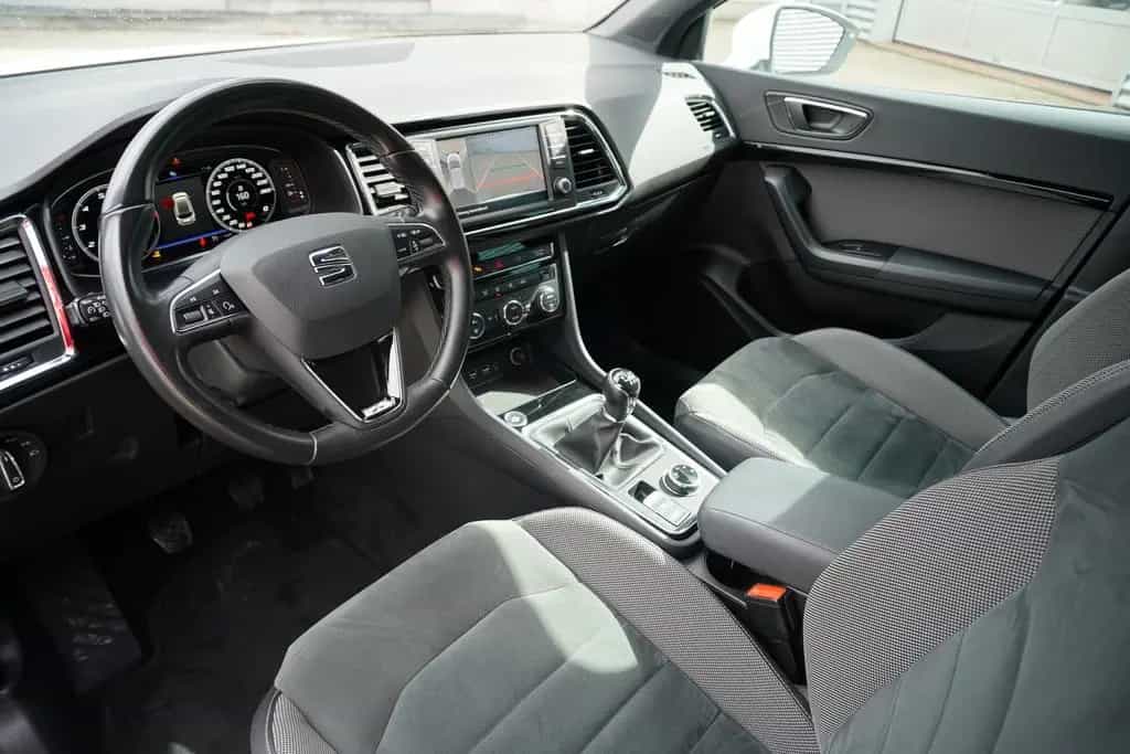 Seat Ateca 1.5 TSI Navi LED Pano Kam el.HK Alu AAC 12/2019-photo-10