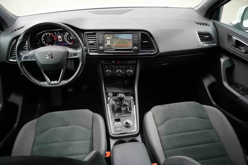 Seat Ateca 1.5 TSI Navi LED Pano Kam el.HK Alu AAC 12/2019-photo-11