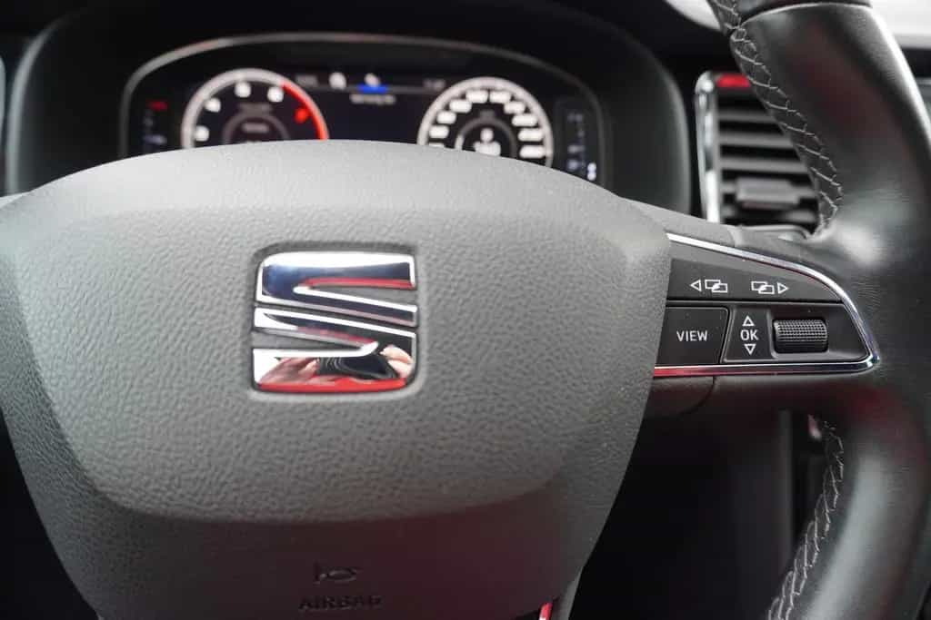 Seat Ateca 1.5 TSI Navi LED Pano Kam el.HK Alu AAC 12/2019-photo-14