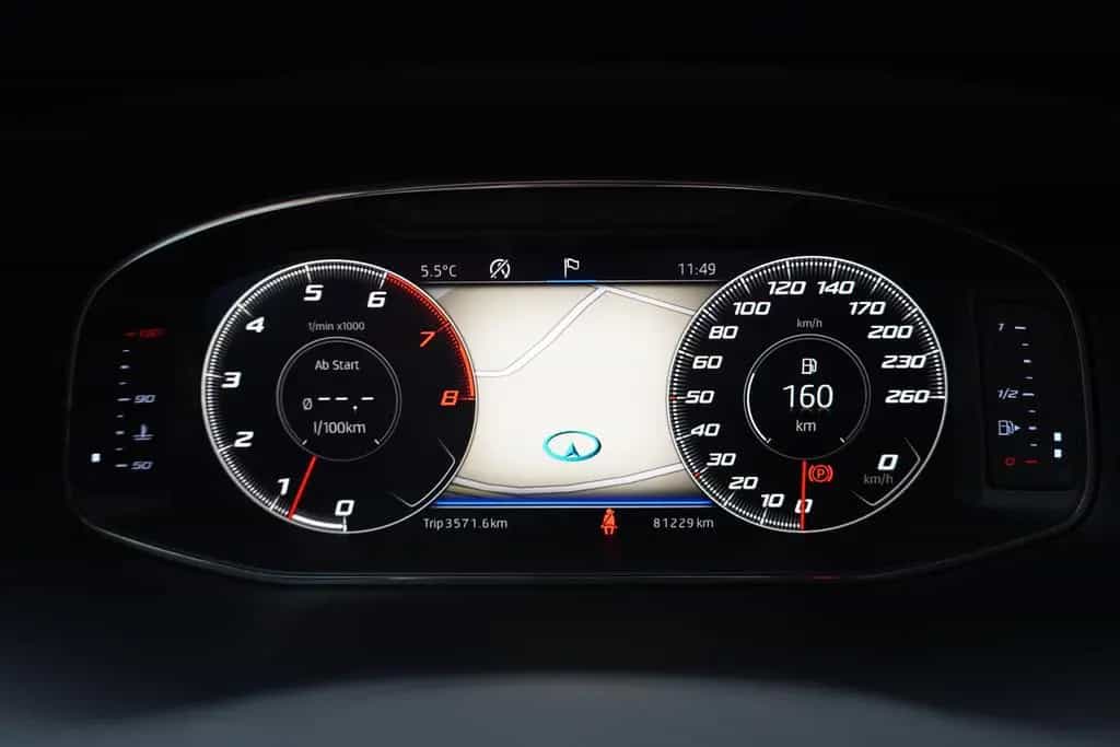 Seat Ateca 1.5 TSI Navi LED Pano Kam el.HK Alu AAC 12/2019-photo-17