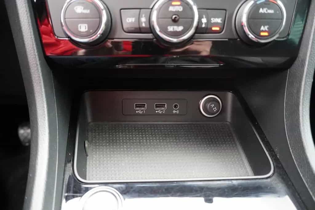 Seat Ateca 1.5 TSI Navi LED Pano Kam el.HK Alu AAC 12/2019-photo-26