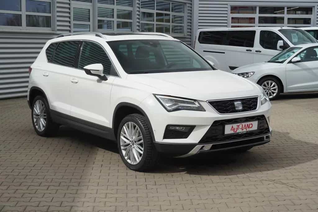 Seat Ateca 1.5 TSI Navi LED Pano Kam el.HK Alu AAC 12/2019-photo-3
