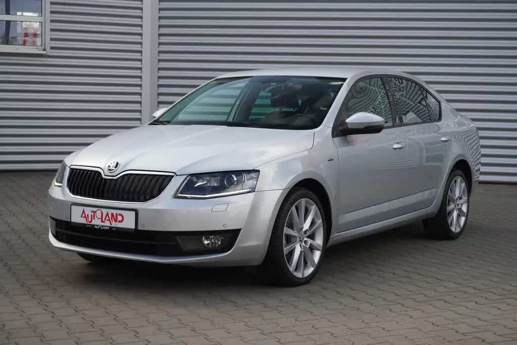 Skoda Octavia 1.0 Joy Bi-Xenon Tempomat Sitzheizung 11/2017-photo-1