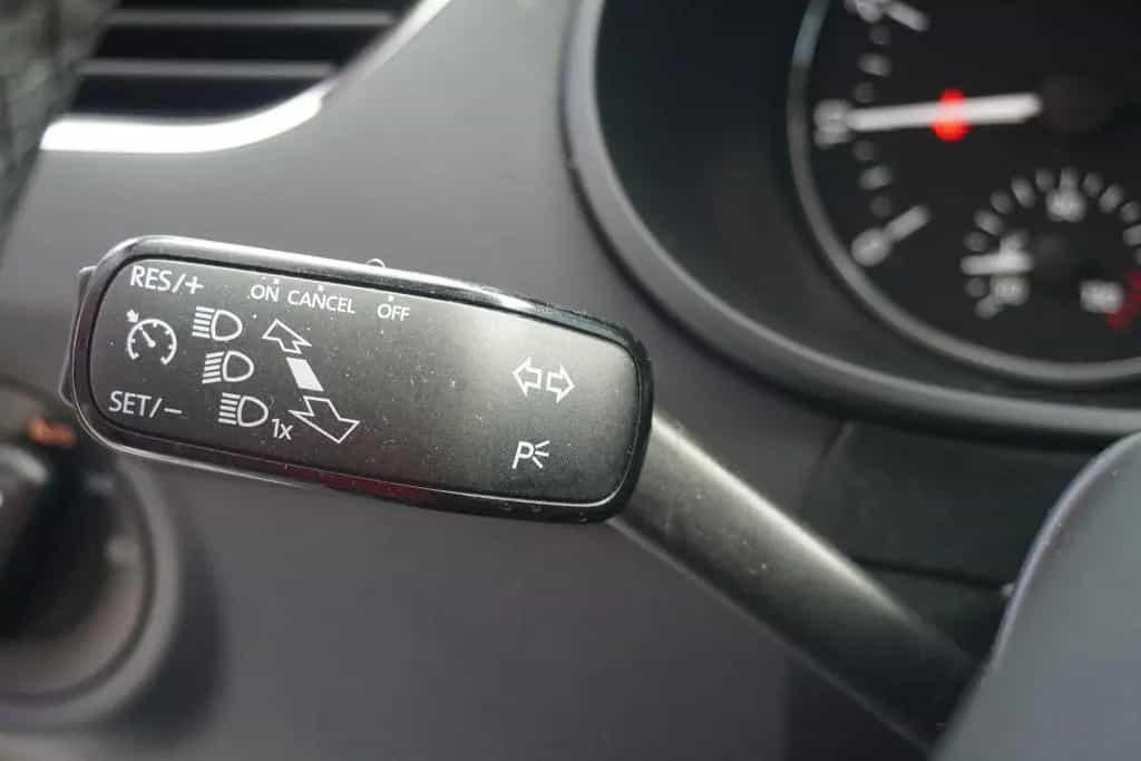 Skoda Octavia 1.0 Joy Bi-Xenon Tempomat Sitzheizung 11/2017-photo-14