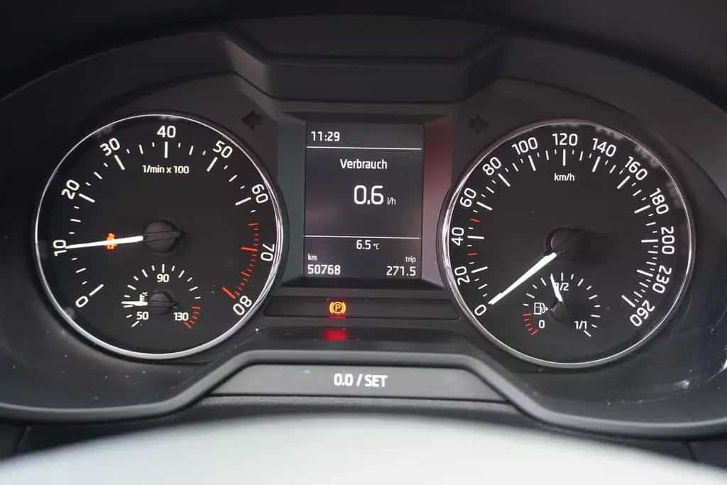 Skoda Octavia 1.0 Joy Bi-Xenon Tempomat Sitzheizung 11/2017-photo-16