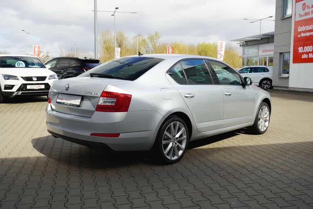 Skoda Octavia 1.0 Joy Bi-Xenon Tempomat Sitzheizung 11/2017-photo-5