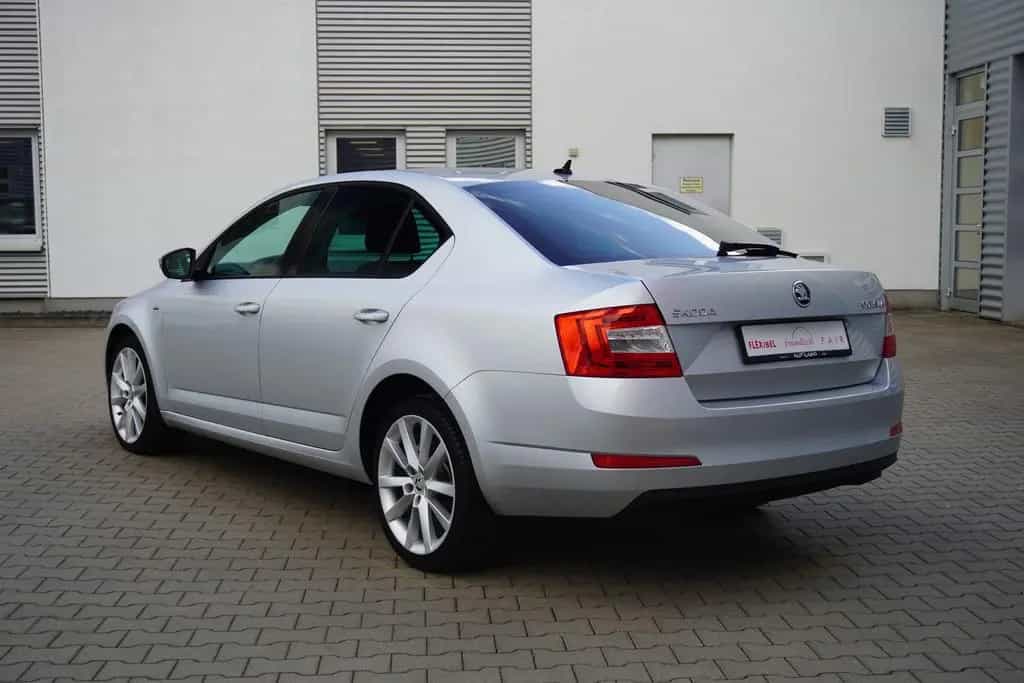 Skoda Octavia 1.0 Joy Bi-Xenon Tempomat Sitzheizung 11/2017-photo-7
