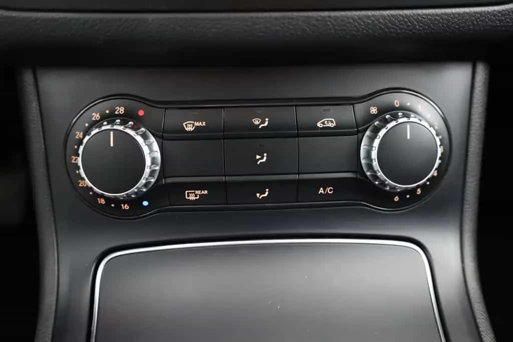 Mercedes-Benz B 220 B220 Urban 7G-DCT 4-Matic LED Navi Sitzheizung 11/2016-photo-12